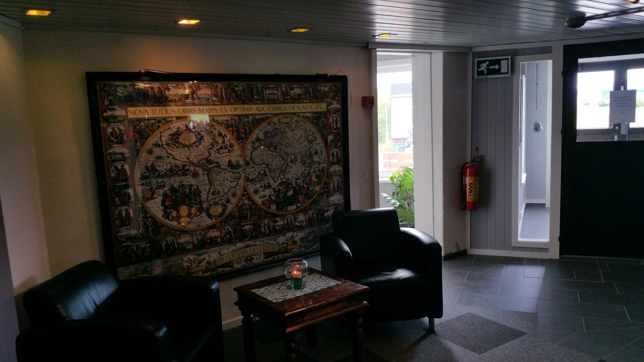 Batsfjord Polar Hotell Buitenkant foto
